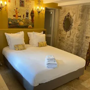 La Maison Des Augustins 4 Stars Et Fitness Bed & Breakfast