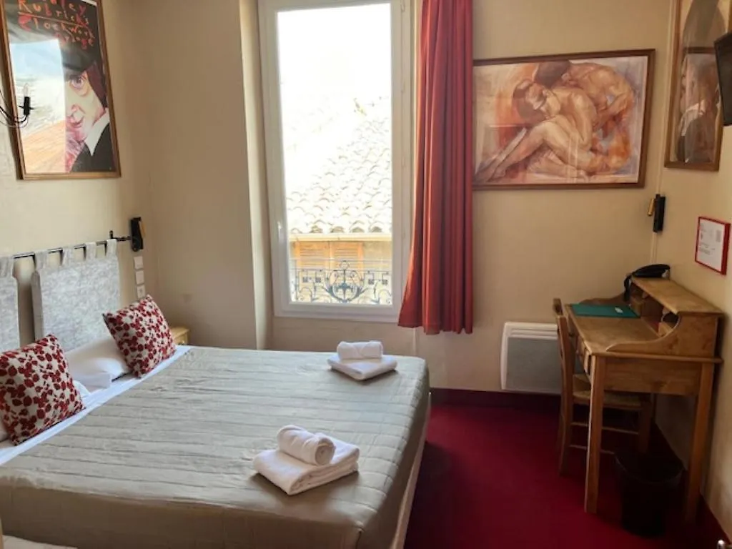 ***  Hotel Le Colbert Avignon France