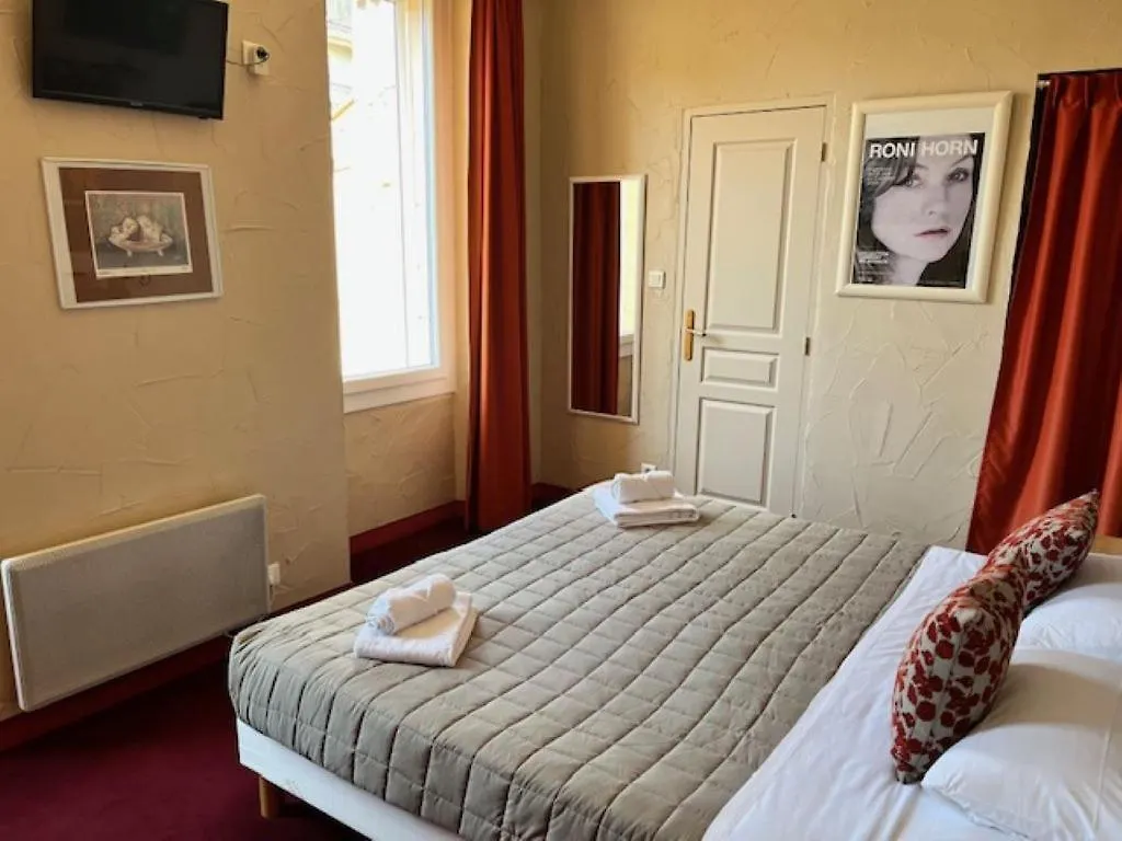 Hotel Le Colbert Avignon 3*,  France